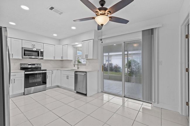 326 Circle Dr, House other with 3 bedrooms, 2 bathrooms and null parking in Palm Harbor FL | Image 15