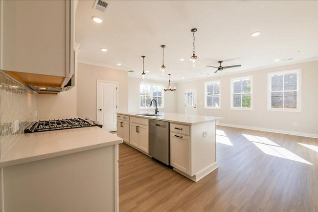 154 Bluffington Way, Townhouse with 3 bedrooms, 3 bathrooms and null parking in Marietta GA | Image 5