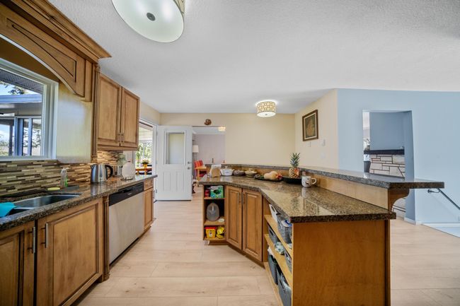 1256 Lee Street, House other with 6 bedrooms, 3 bathrooms and 2 parking in White Rock BC | Image 21