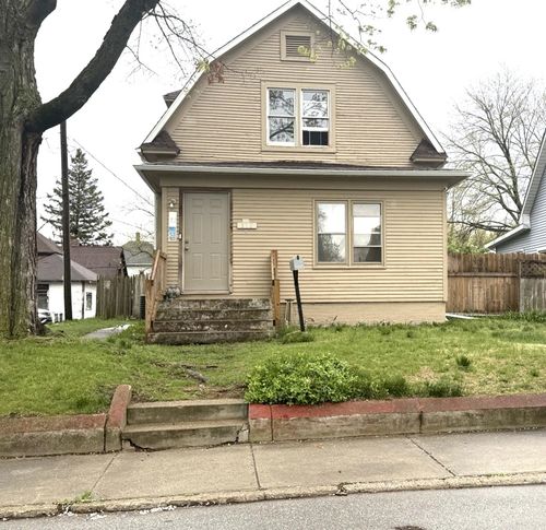 118 Dewey St, Michigan City, IN, 46360 | Card Image
