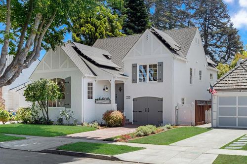 729 Concord Way, Burlingame, CA, 94010-2837 | Card Image