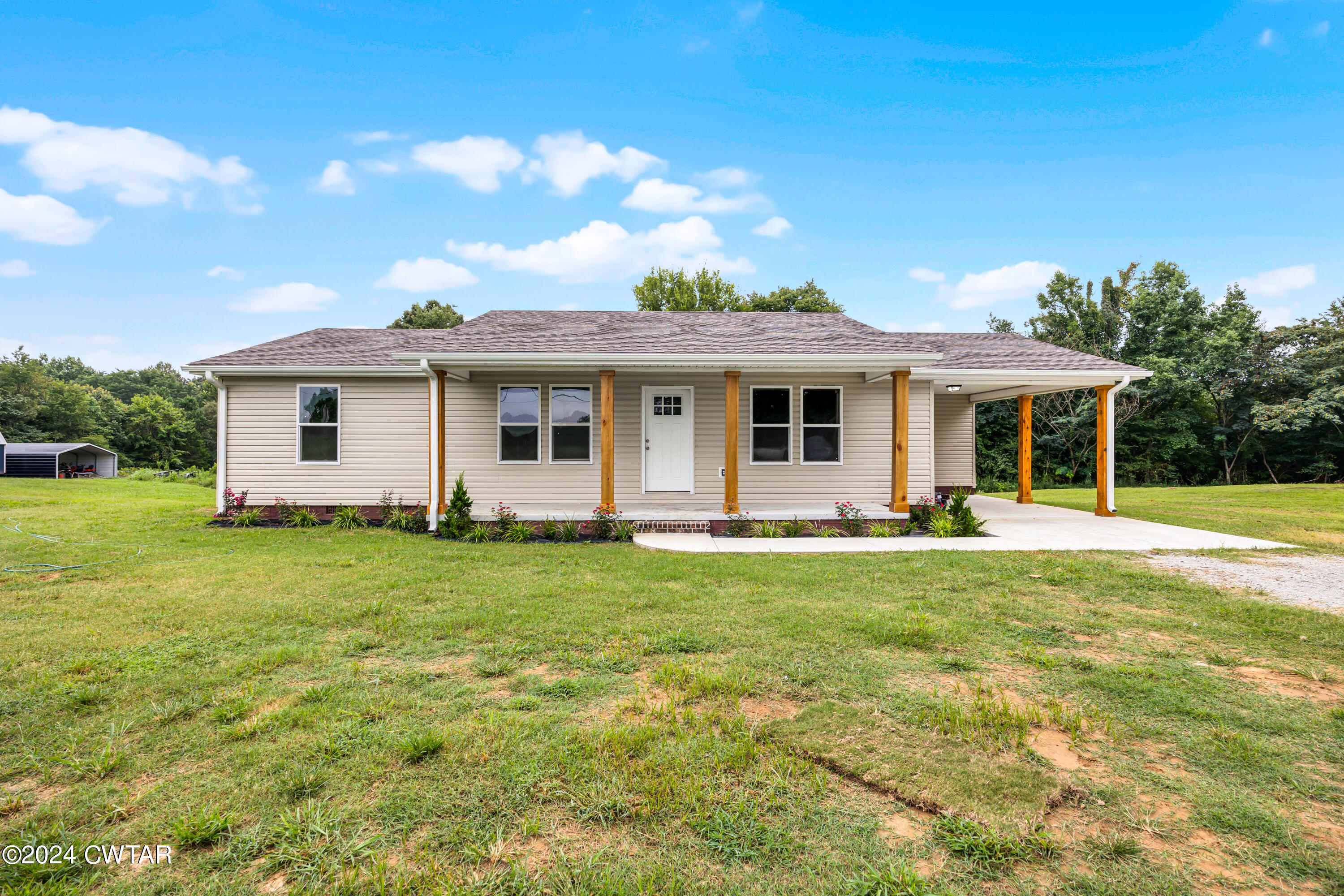 Natchez Trace Rd, Lexington, TN 38351