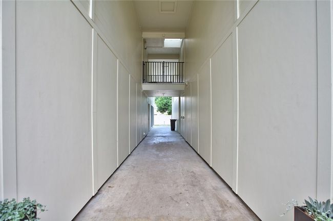 APT-117 - 924 E 51 St St, Townhouse with 1 bedrooms, 1 bathrooms and 1 parking in Austin TX | Image 26