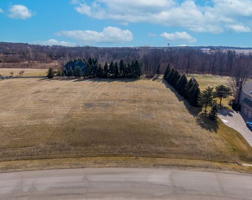 8148 Shadow Creek Ln, Yorkville, IL, 60560-8910 | Card Image