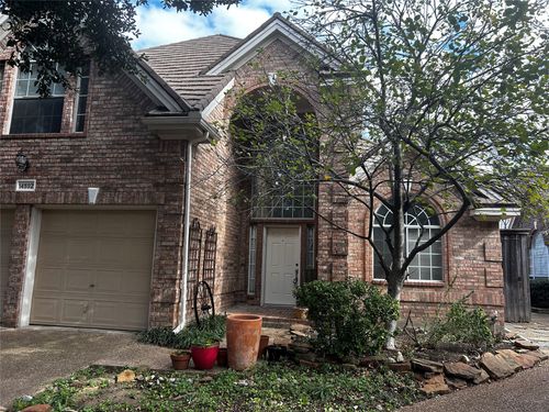 14592 Greenleaf Ct, Addison, TX, 75001-7968 | Card Image