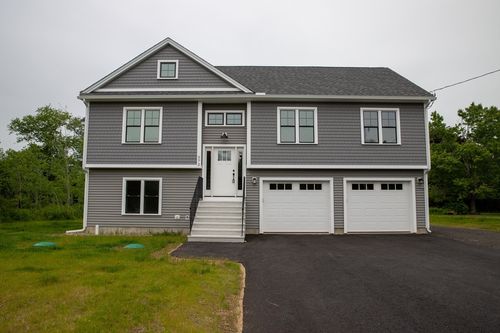 572 Wheelwright Rd, Barre, MA, 01005-8800 | Card Image