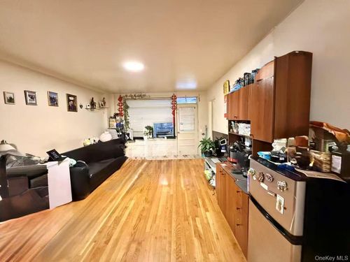 7g-138-70 Elder Ave, Flushing, NY, 11355-6007 | Card Image
