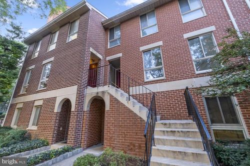 r125-20 Andrew Pl, BALTIMORE, MD, 21201-2402 | Card Image