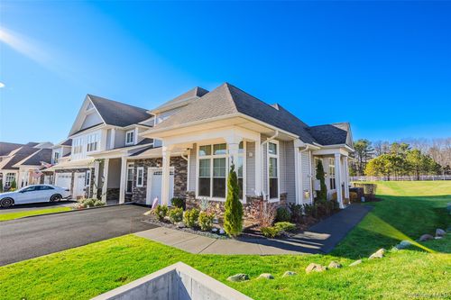 366 Wavell Ave, Yaphank, NY, 11980-2061 | Card Image