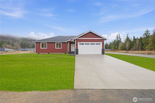 6473 Watson Loop, Maple Falls, WA, 98266-8208 | Card Image