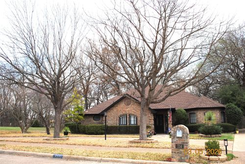 714 Mill Creek Rd, Lancaster, TX, 75146-2835 | Card Image