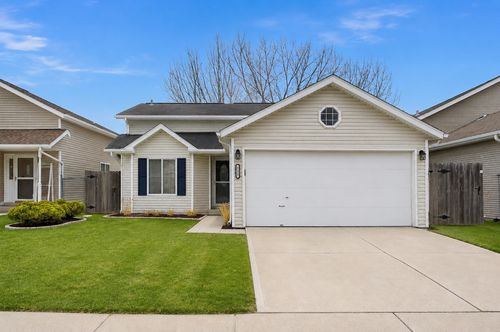 735 47 1/2 St S, Fargo, ND, 58103-7212 | Card Image
