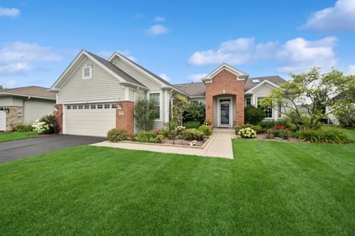 12392 Cold Springs Dr, Huntley, IL, 60142-7493 | Card Image