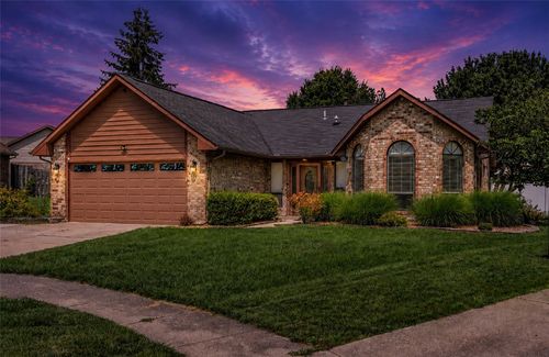 8477 Doe Run Pl, Dayton, OH, 45424-6513 | Card Image