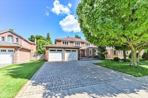 2216 Dunvegan Ave, Oakville, ON, L6J6P7 | Card Image
