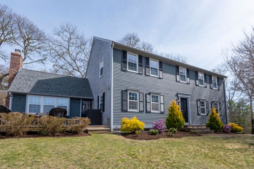 55 Westmoreland Dr, Falmouth, MA, 02540-2129 | Card Image