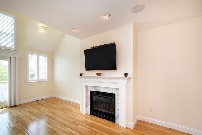 APT-2 - 6 State Park Rd, Condo with 2 bedrooms, 3 bathrooms and 2 parking in Hull MA | Image 11