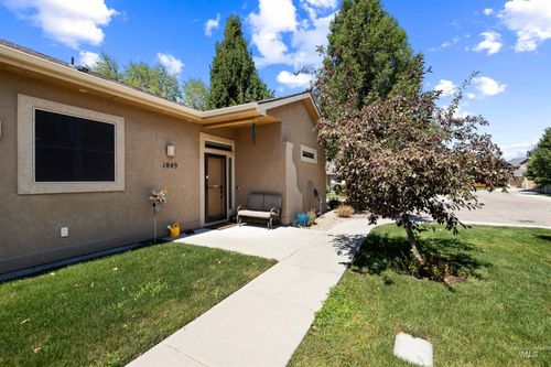 1849 E Horse Creek Ct, Meridian, ID, 83642-9033 | Card Image