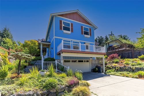 1229 14th St, Port Townsend, WA, 98368-8607 | Card Image