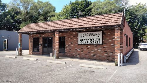 292 Main St, Wadsworth, OH, 44281-1403 | Card Image