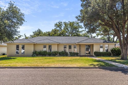 4 Metz Ct, Midland, TX, 79705-4920 | Card Image