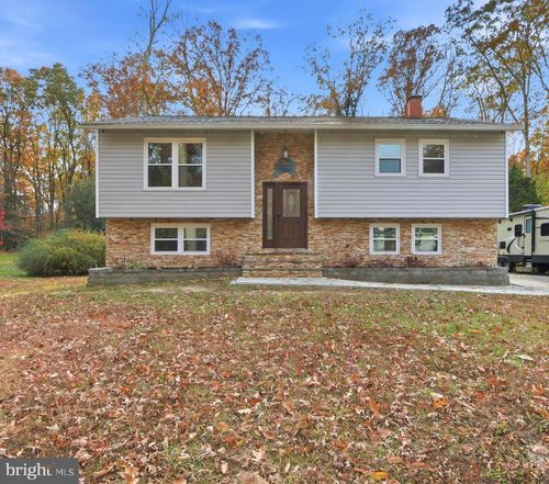 1215 Holmewood Dr, Pasadena, MD, 21122-5320 | Card Image