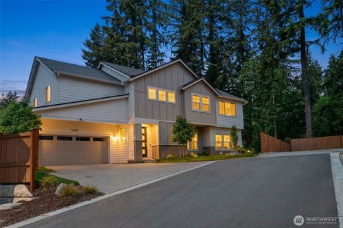 18804 14th Pl W, Lynnwood, WA, 98037-2104 | Card Image