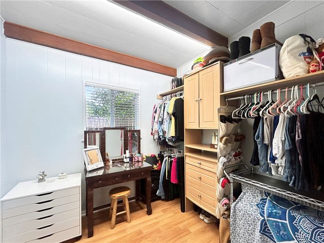 Walk in closet | Image 19