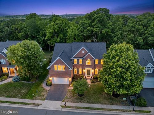 819 Saddleback Pl Ne, LEESBURG, VA, 20176-3641 | Card Image