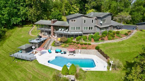 7617 Sun Hill Dr, Portsmouth, OH, 45662-5749 | Card Image