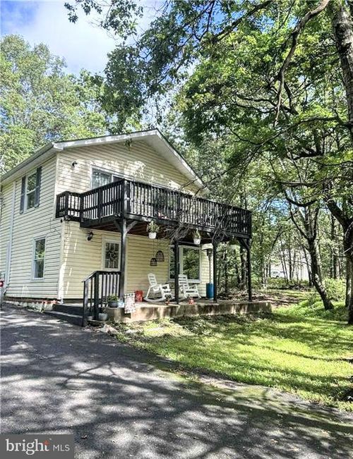 15 Hiawatha Trl, ALBRIGHTSVILLE, PA, 18210-3649 | Card Image