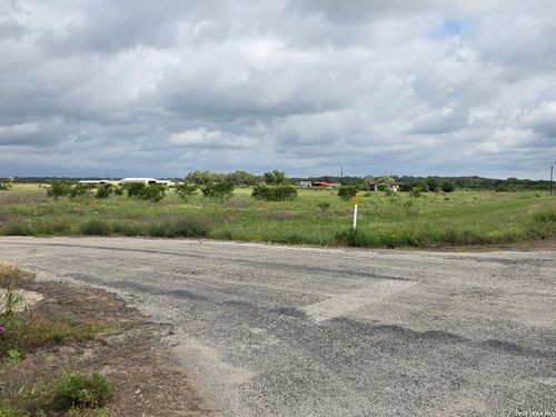 000 Texas Hill Country Trl, Hondo, TX, 78861 | Card Image