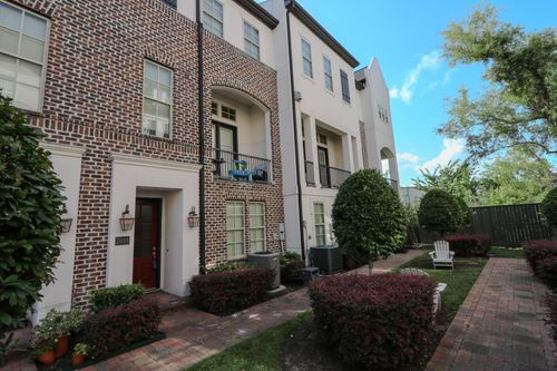 2033 Fannin Sta N, Houston, TX, 77045-4657 | Card Image