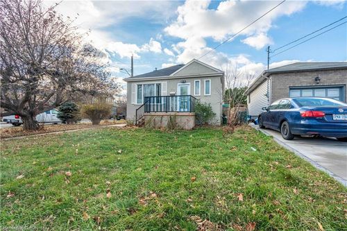 lower-204 Glow Ave, Hamilton, ON, L8H3W5 | Card Image