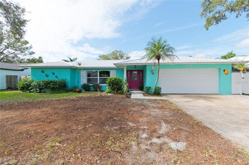 1250 Dinnerbell Ln E, DUNEDIN, FL, 34698-4812 | Card Image