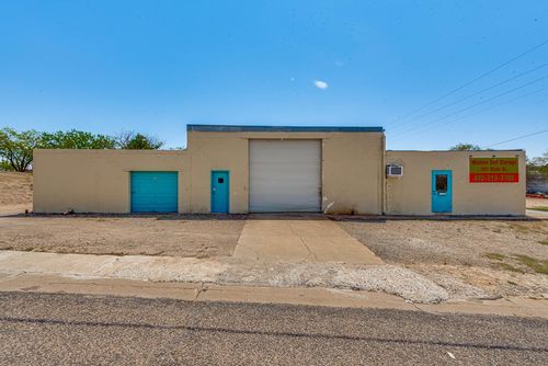 1100 E 3rd St, Big Spring, TX, 79720-3211 | Card Image