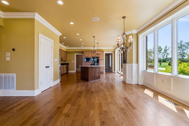 Breakfast Area | Image 18
