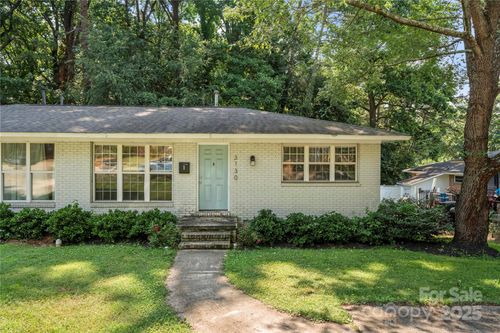 3130 Erskine Dr, Charlotte, NC, 28205-2061 | Card Image