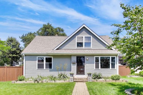 232 Village Dr, Northlake, IL, 60164-1765 | Card Image