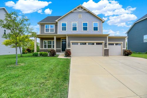 13567 Moorcroft Dr, Fishers, IN, 46037-5522 | Card Image