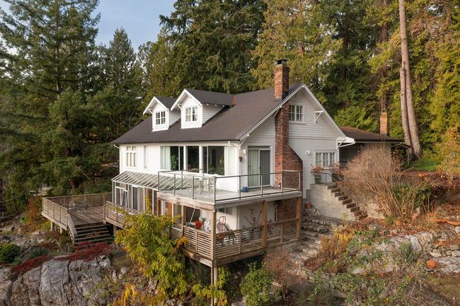 4778 Marine Drive, House other with 6 bedrooms, 3 bathrooms and 1 parking in West Vancouver BC | Image 37