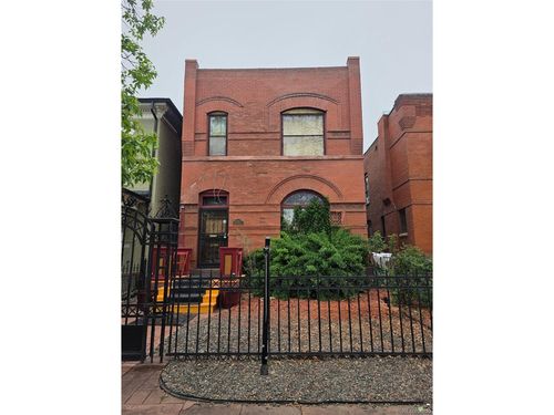 2623 Stout St, Denver, CO, 80205-2940 | Card Image