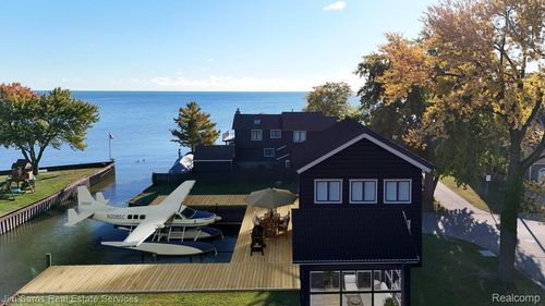 22507 Beach St, Saint Clair Shores, MI, 48081-2342 | Card Image