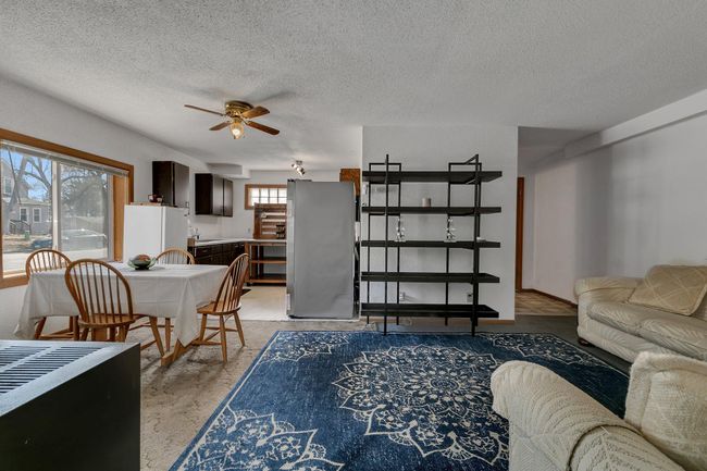 Main Level | Image 10