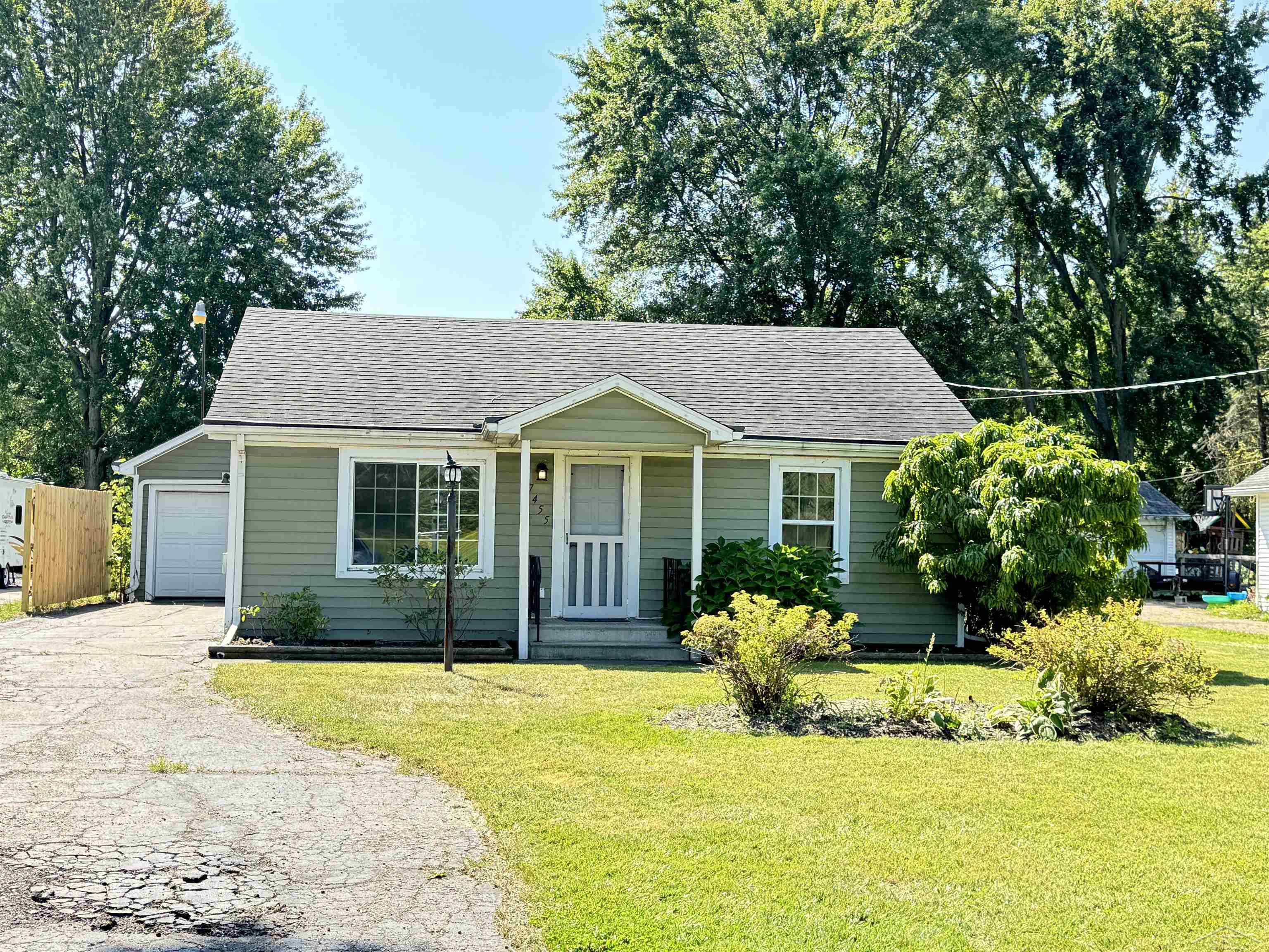 Swan Creek Rd, Saginaw, MI 48609