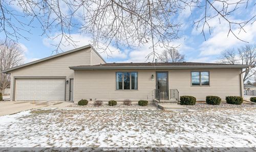 2211 Virginia Drive, Manitowoc, WI, 54220 | Card Image