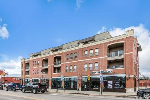 303-134 N Leroy St, Fenton, MI, 48430-3826 | Card Image