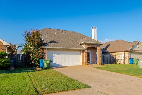 1213 Denise Ct, Lewisville, TX, 75067-5414 | Card Image
