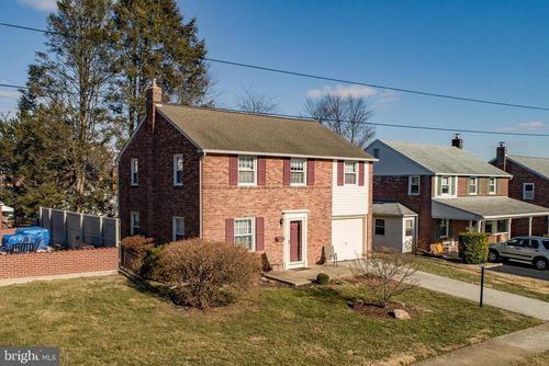 425 Harrington Rd, HAVERTOWN, PA, 19083-2108 | Card Image