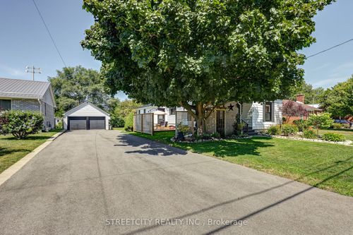38 St Andrew St, Aylmer, ON, N5H2N1 | Card Image